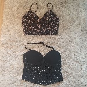 2 Crop tops